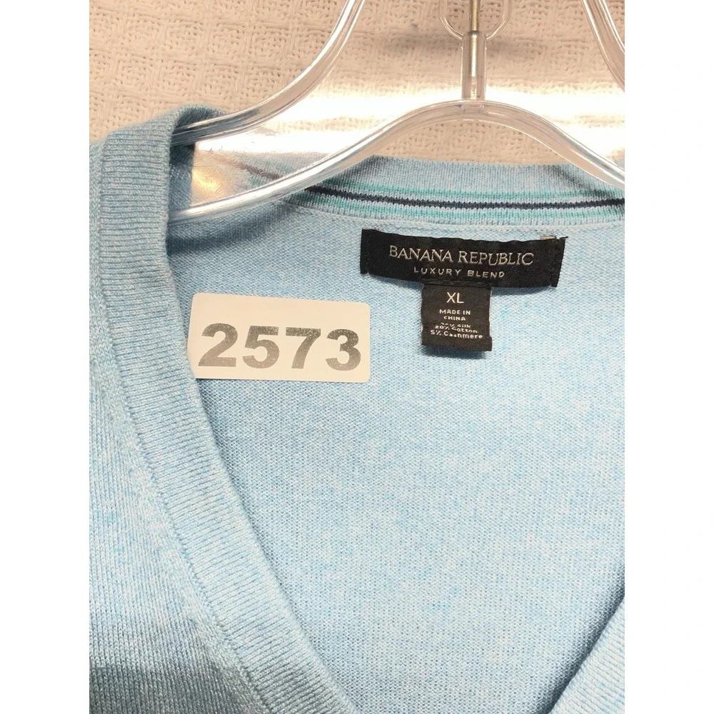 Banana Republic Sweater Men's XL Blue Silk Cotton Cashmere V Neck Soft NEW